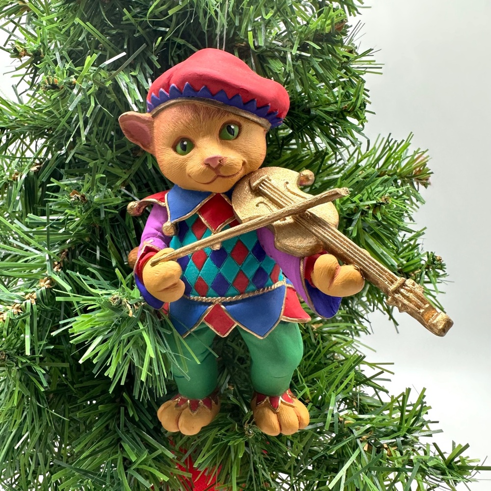 Department 56 Mother Goose Cat and The Fiddle Christmas Ornament w/Box - Picture 3 of 16